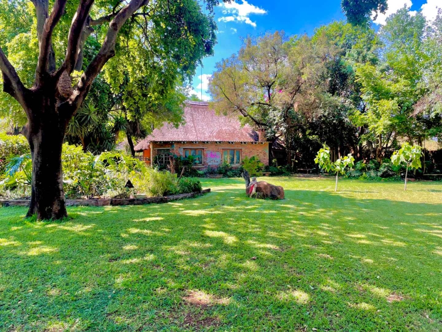 Commercial Property for Sale in Melodie North West
